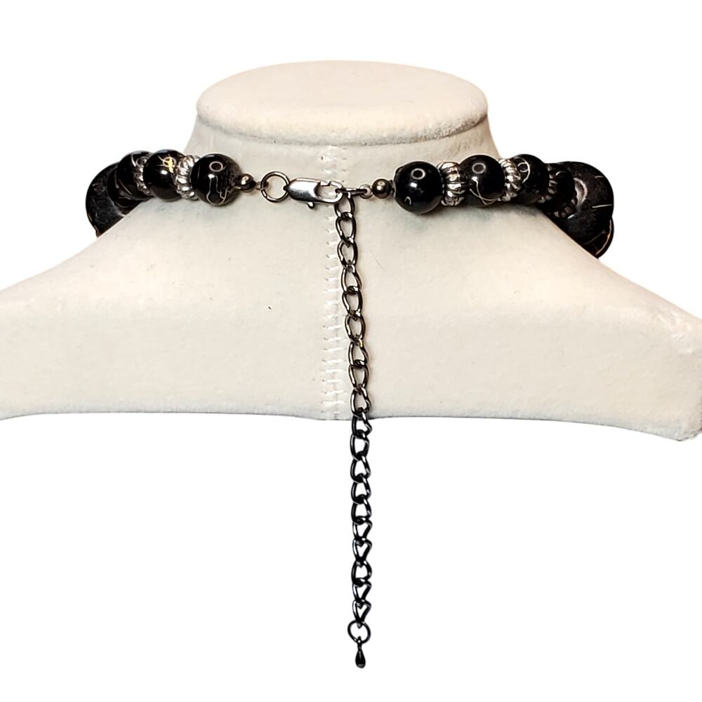 Chunky Large Black Beaded Necklace 14" Unsigned - Picture 3 of 4